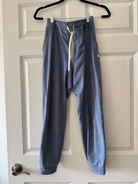 Vuori Performance Jogger - Blue